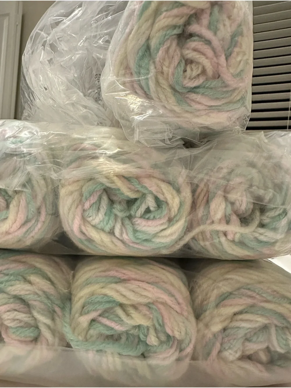 Lot of 7 Vintage Vonnel Love Knit Luxury Yarn Baby Ombre 4612 Same Dye Lot 9211
